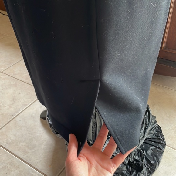 PERFECT DRESS! Ribbed neck, fully lined w small slit in back - Picture 4 of 8